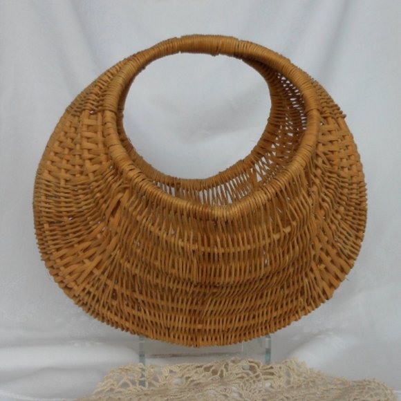 VINTAGE Wicker Tote Market Gathering Basket - Picture 8 of 9
